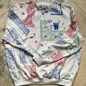 Zara White Crewneck Sweater with Red, Blue & Green Bandana Print